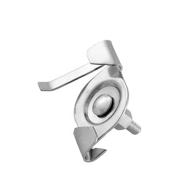 নিকেল ফিনিস এবং ছোট আকারের সাথে ইনক্যান্ডেসেন্ট বাল্ব সিলিং লাইট সংযুক্তি