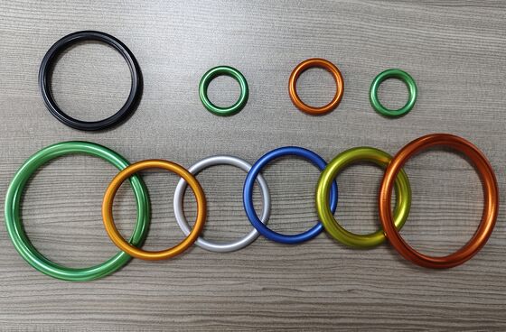 কাস্টমাইজযোগ্য নীল অ্যানোডাইজিং ফিনিশ রিং স্লিং রিং আরামদায়ক টেকসই বেবি ক্যারিয়ারের জন্য