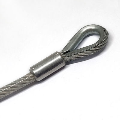 বহিরঙ্গন ব্যবহারের জন্য স্টেইনলেস স্টিল-কোটেড পিভিসি টেদার ল্যানিয়ার্ড কিট হুক প্রান্তের সাথে